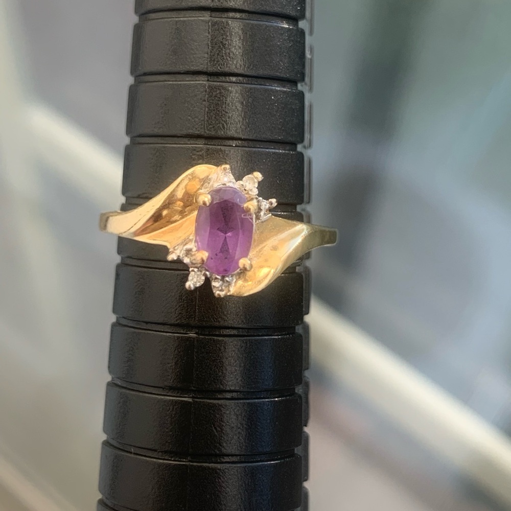 10k Gold Amythest/White Sapphire Ring